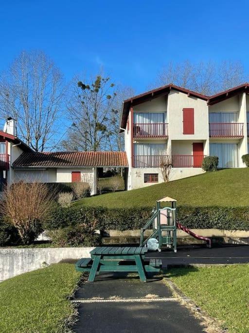 Adour Piscine Vue Montagnes Apartment Souraïde Exterior foto